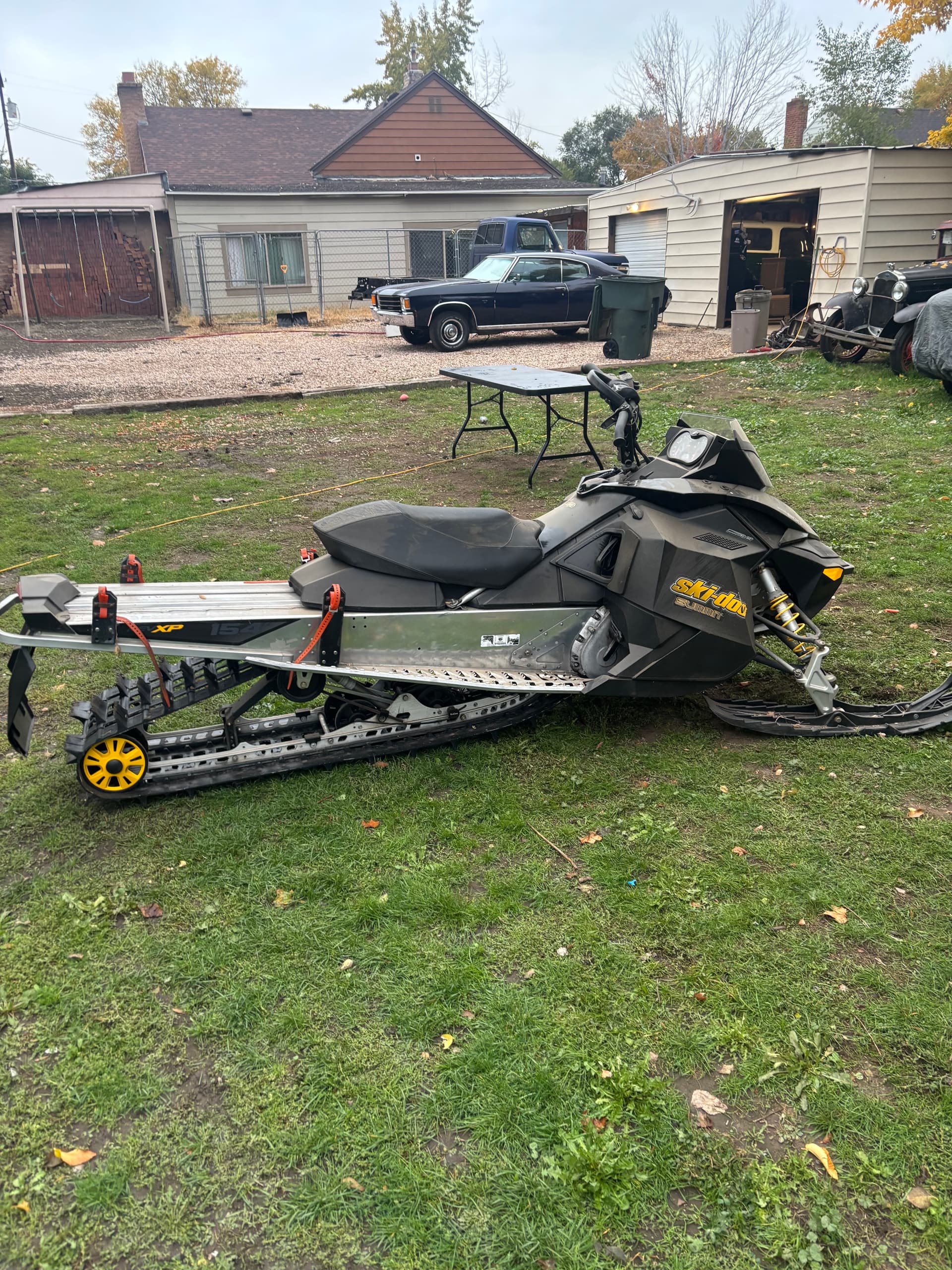 (1of6)2009 Ski Doo Summit Everest 800 1