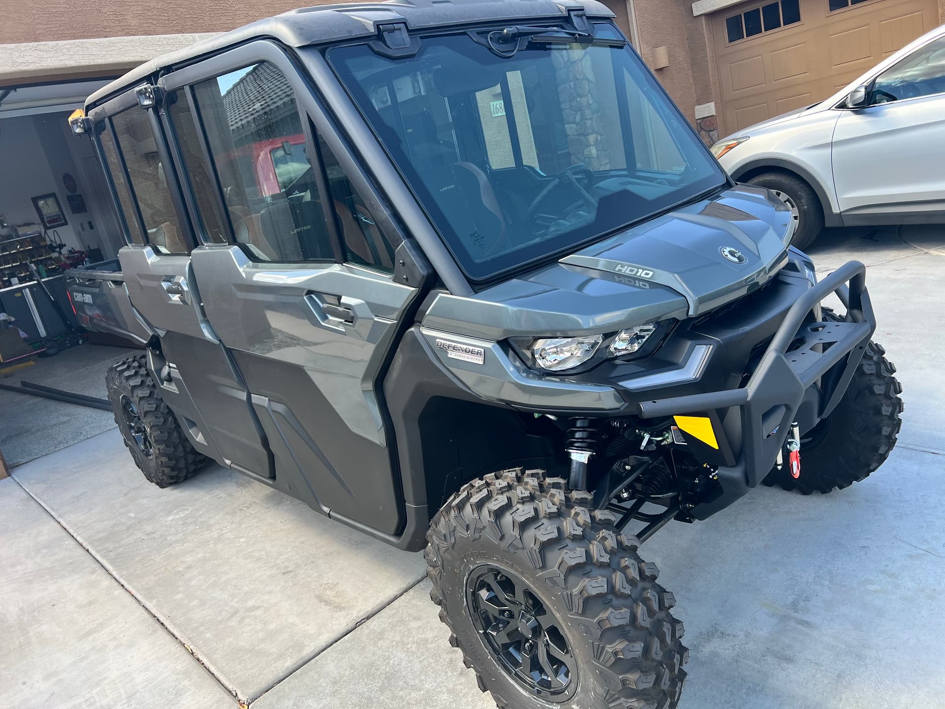 2024 Can-Am Defender HD-10 1