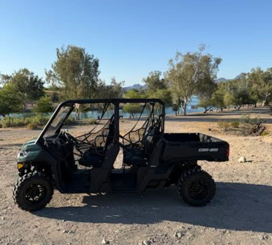 CanAm Defender 3