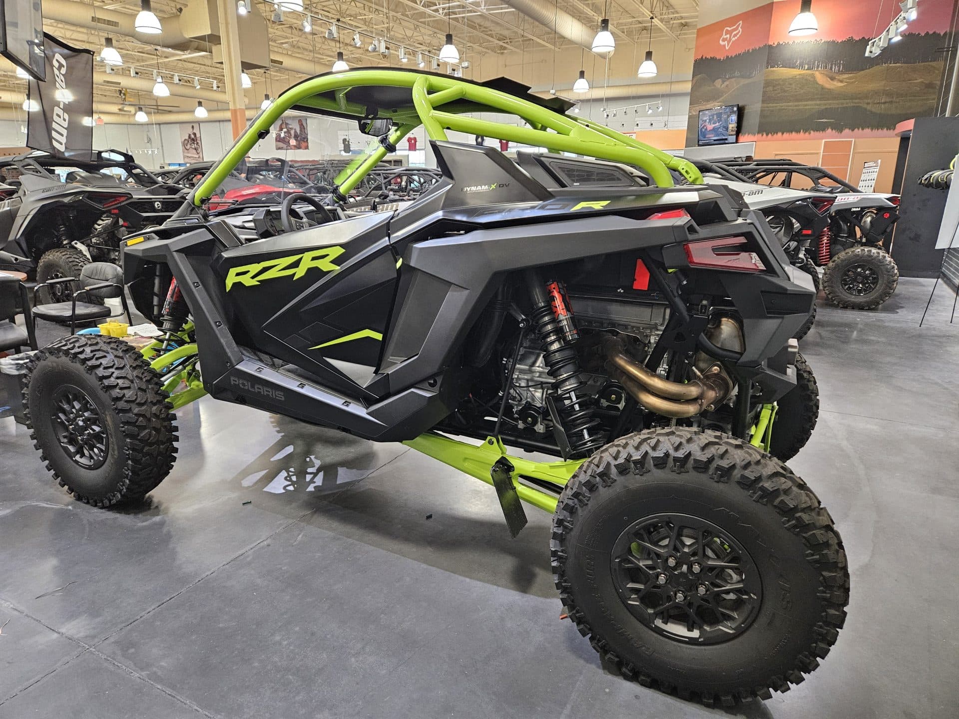 Rzr pro R 2