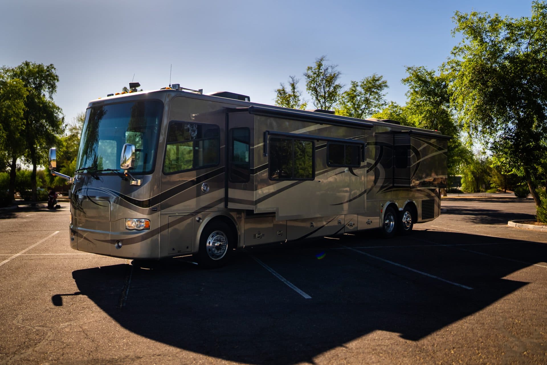 Luxurious 42 Foot Motorhome 8