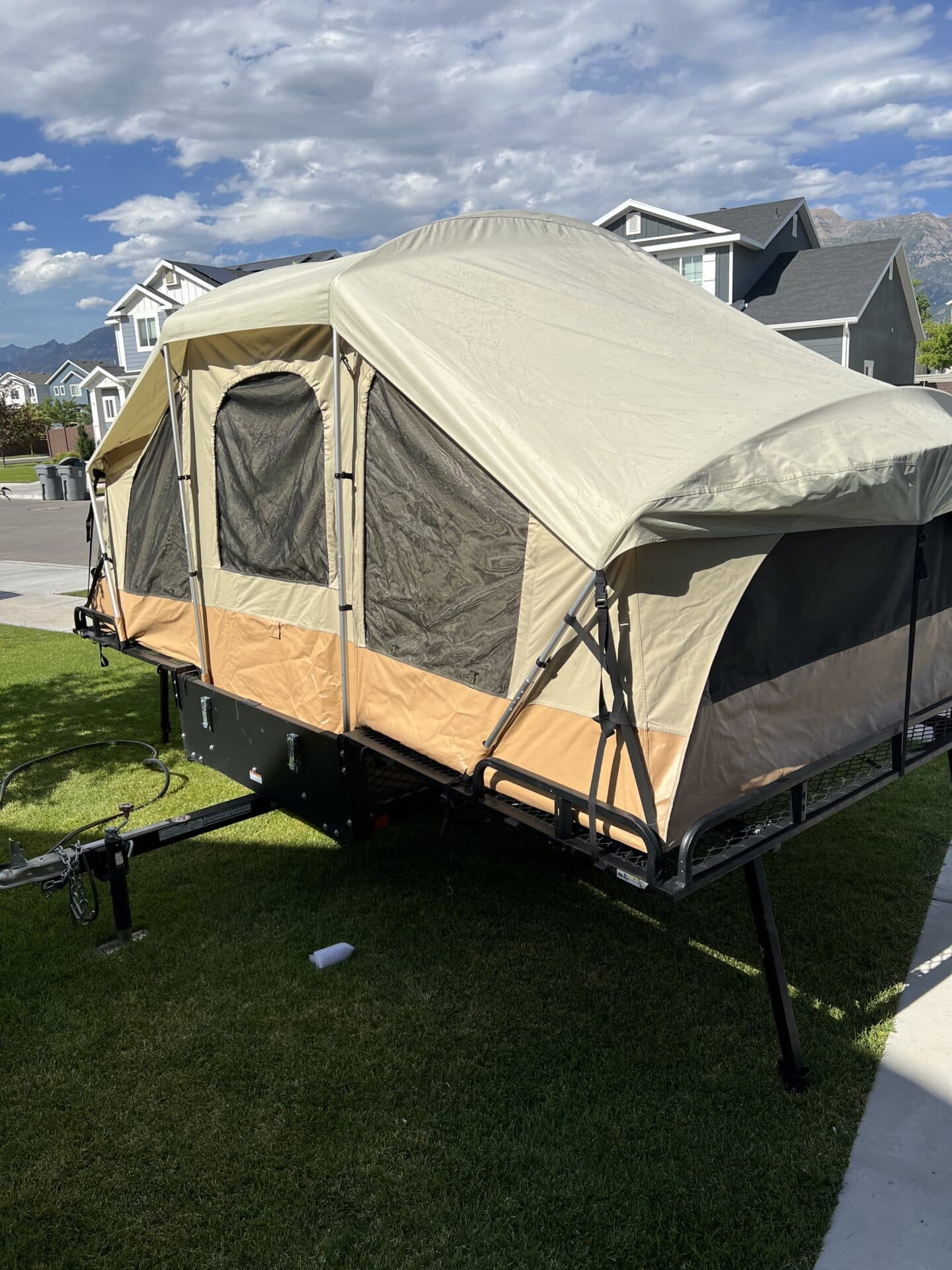 2011 Lifetime Camping Tent Trailer 2
