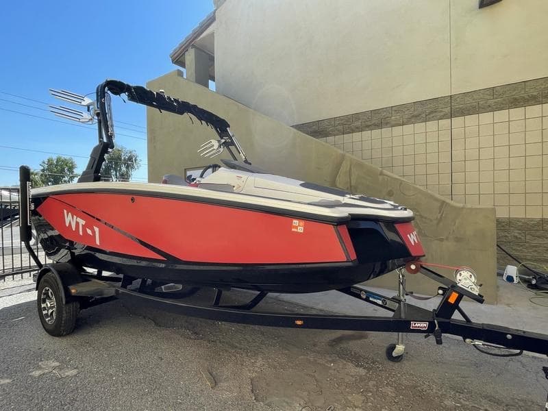 HeyDay WT-1 Wake Surf Ski Boat 8